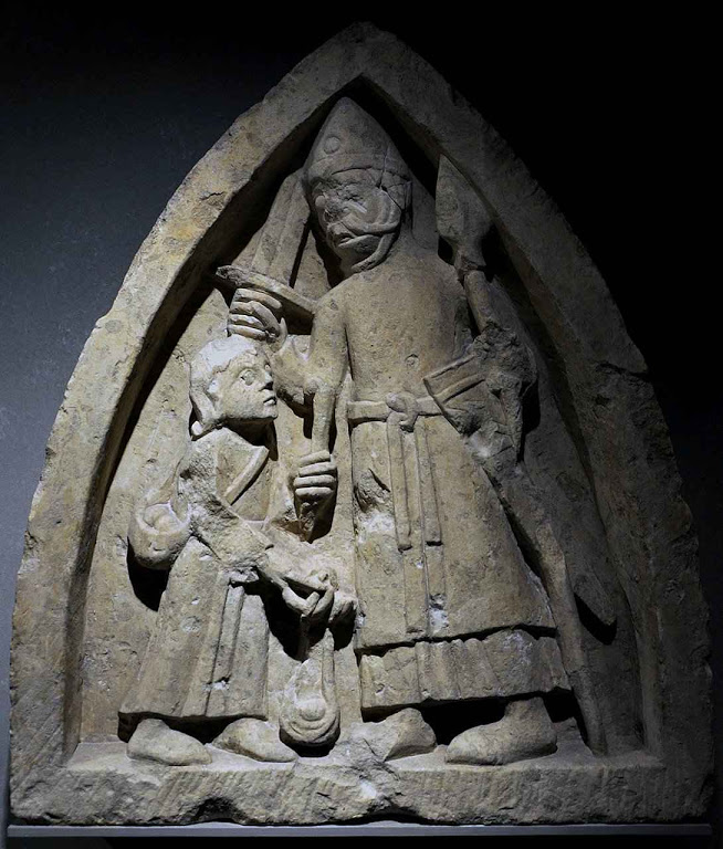 O pequeno pastor Davi enfrenta o gigante Golias, século XII. Museu des Beaux-Arts de Cambrai, França.