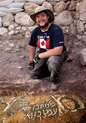 Shaun McKinnon, da Universidade de Toronto, participou das excavações