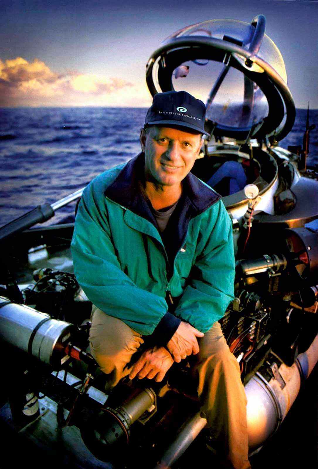 Trabalhos do Dr. Robert Ballard são patrocinados pela National Geographic Society dos EUA.